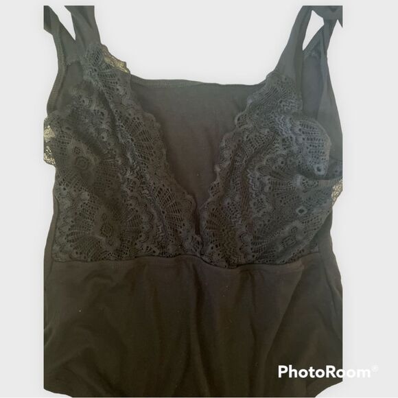 ⚡️(NWOT) Back Lace Bodysuit⚡️ - Picture 4 of 6